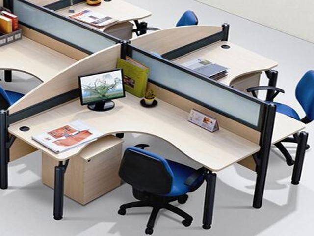 办公桌上左右摆放风水_书房办公桌的摆放风水_风水石摆放办公桌最佳位置