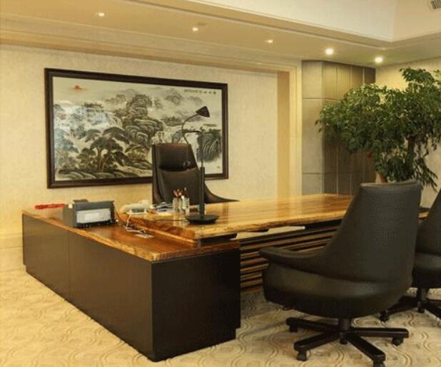 办公室家具摆放的风水_办公桌的植物摆放风水_玻璃办公室的风水摆放