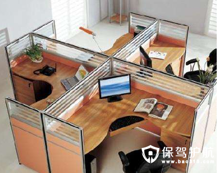 办公室风水桌子的摆法_办公桌如何摆放风水_办公桌桌面摆放风水